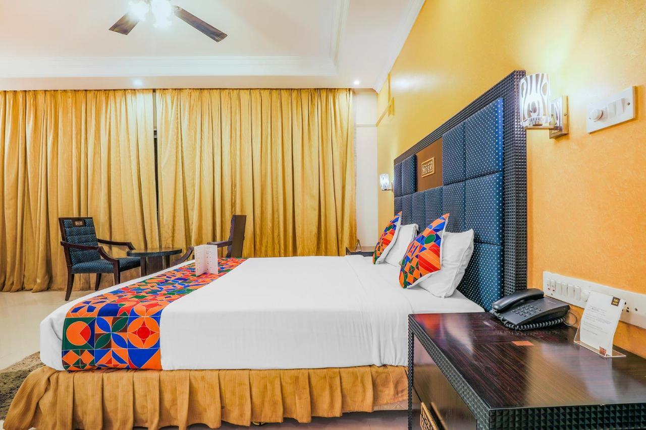 Fabhotel Royal Mirage With Pool & Gym - Nr Candolim Beach Экстерьер фото