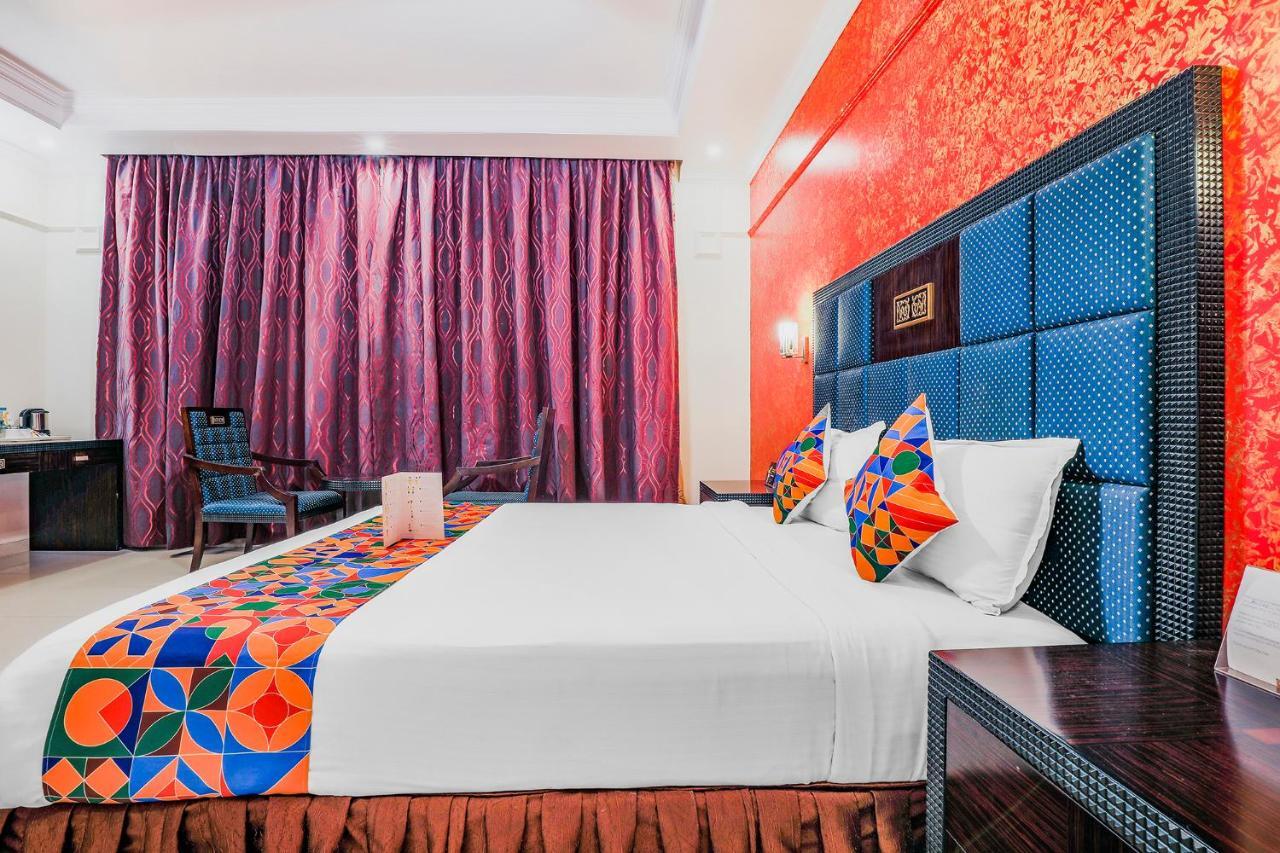 Fabhotel Royal Mirage With Pool & Gym - Nr Candolim Beach Экстерьер фото